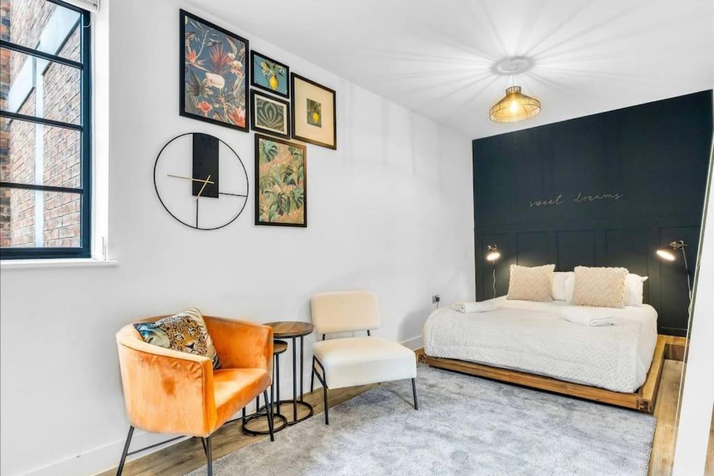 Giant Savings On Long Stays B1 Living, Enquire Now Бирмингам Екстериор снимка